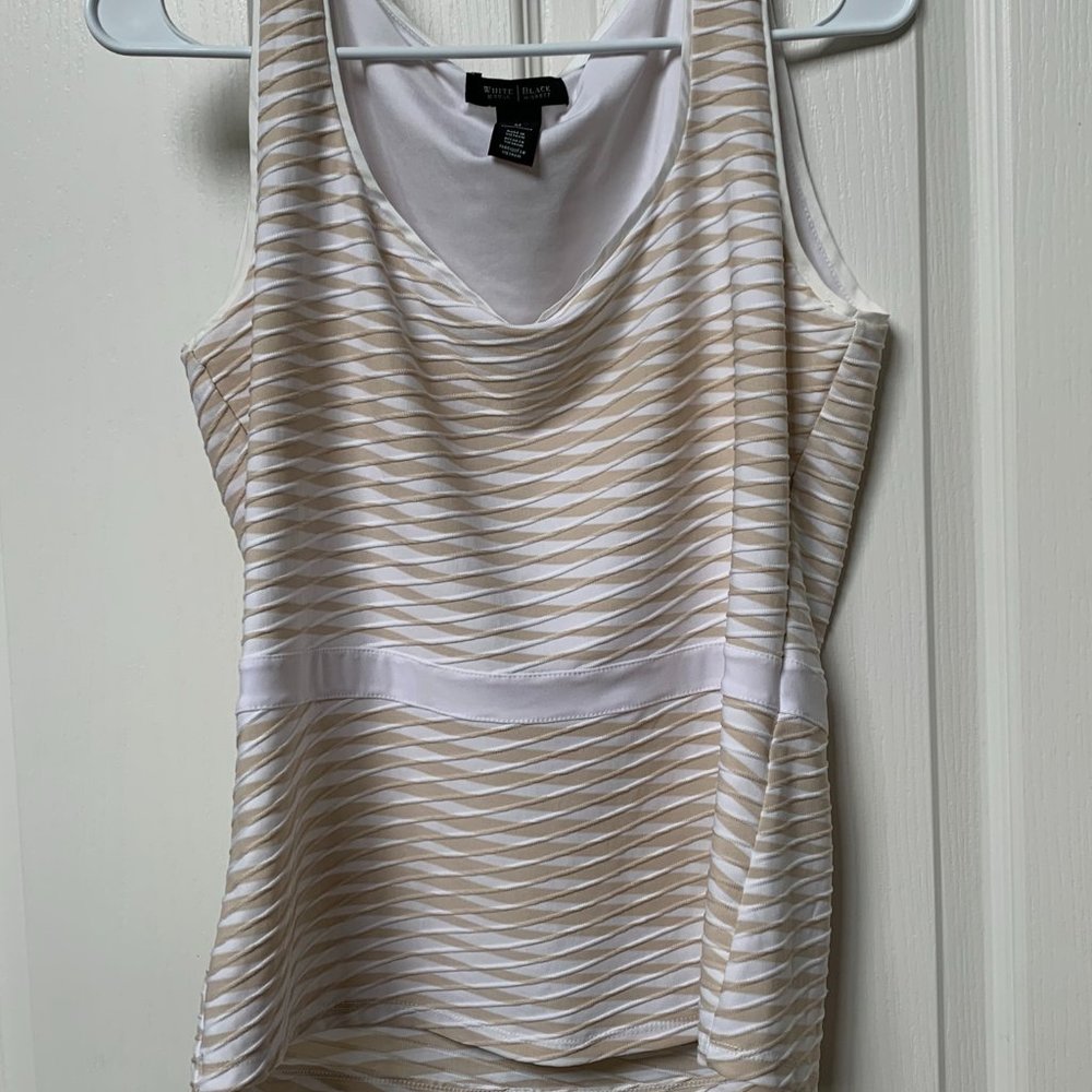 White House Black Market Size Medium Beige and Cream Ribbed Tank